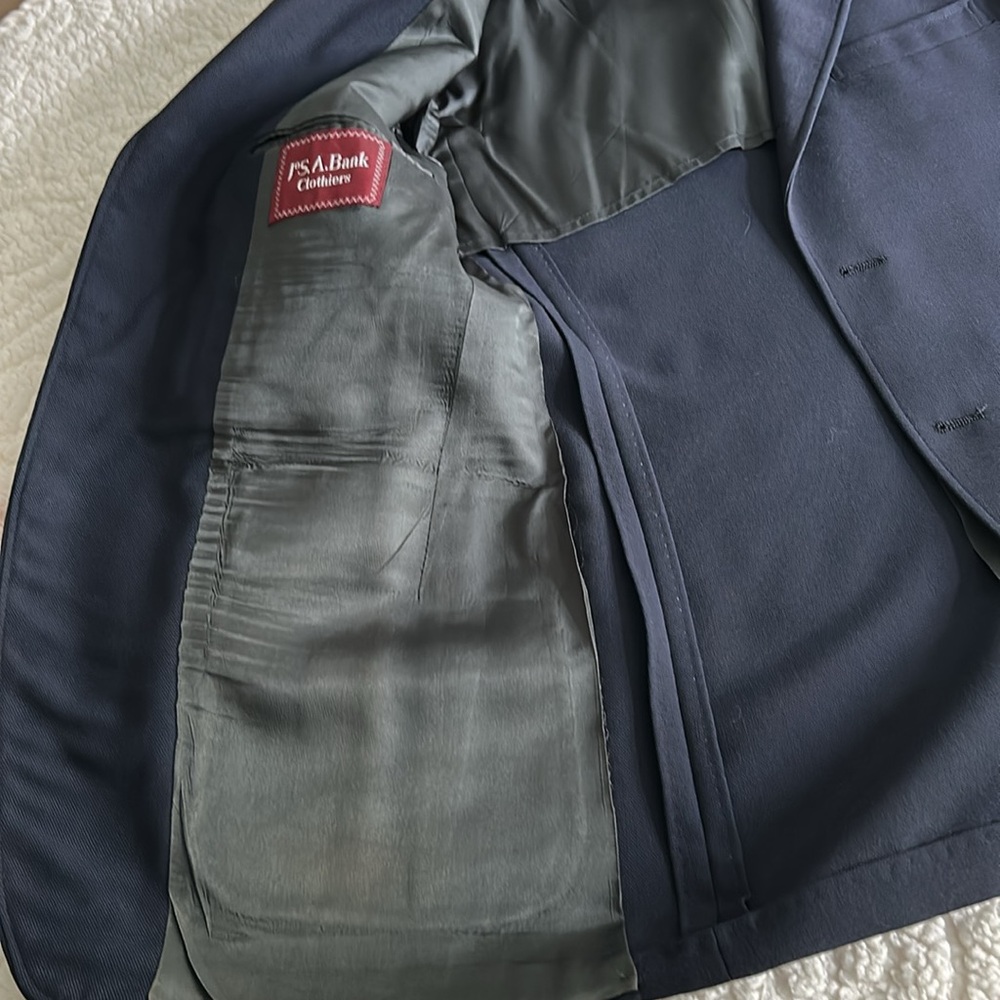 Jos. A. Bank Navy Blue with Gold buttons dinner / sports jacket . - Picture 2 of 5